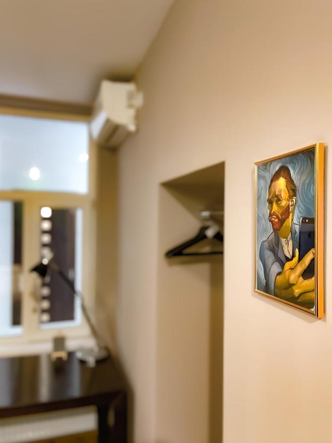 Apartmán Cool Flat With Hot Tub In The Old Town Bukurešť Exteriér fotografie