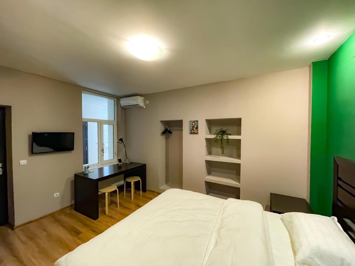 Apartmán Cool Flat With Hot Tub In The Old Town Bukurešť Exteriér fotografie